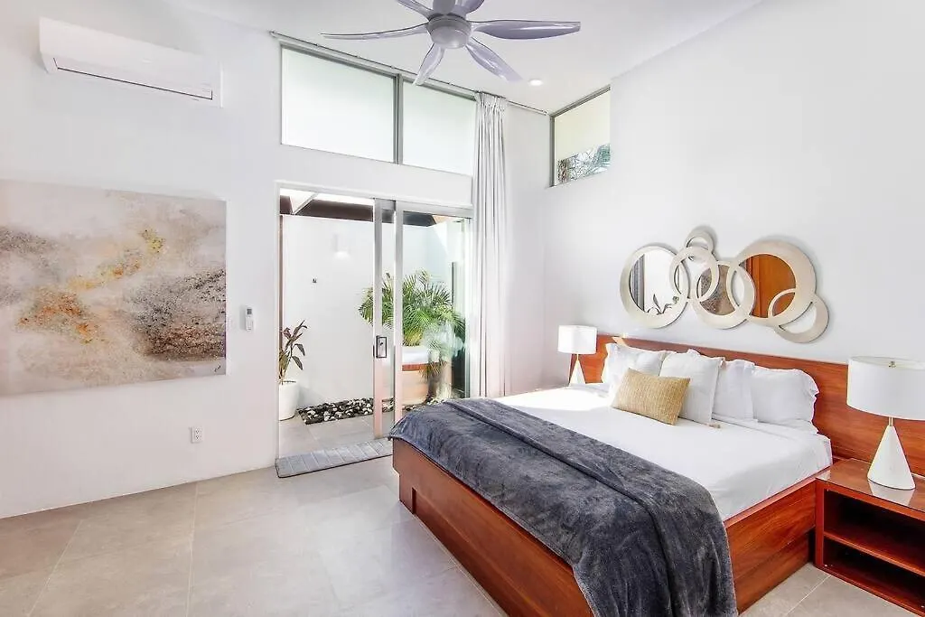 Beachside 4 Bedroom Villa With Pool And Resort Amenities - White Villas - V9 Long Bay Turks a Caicos