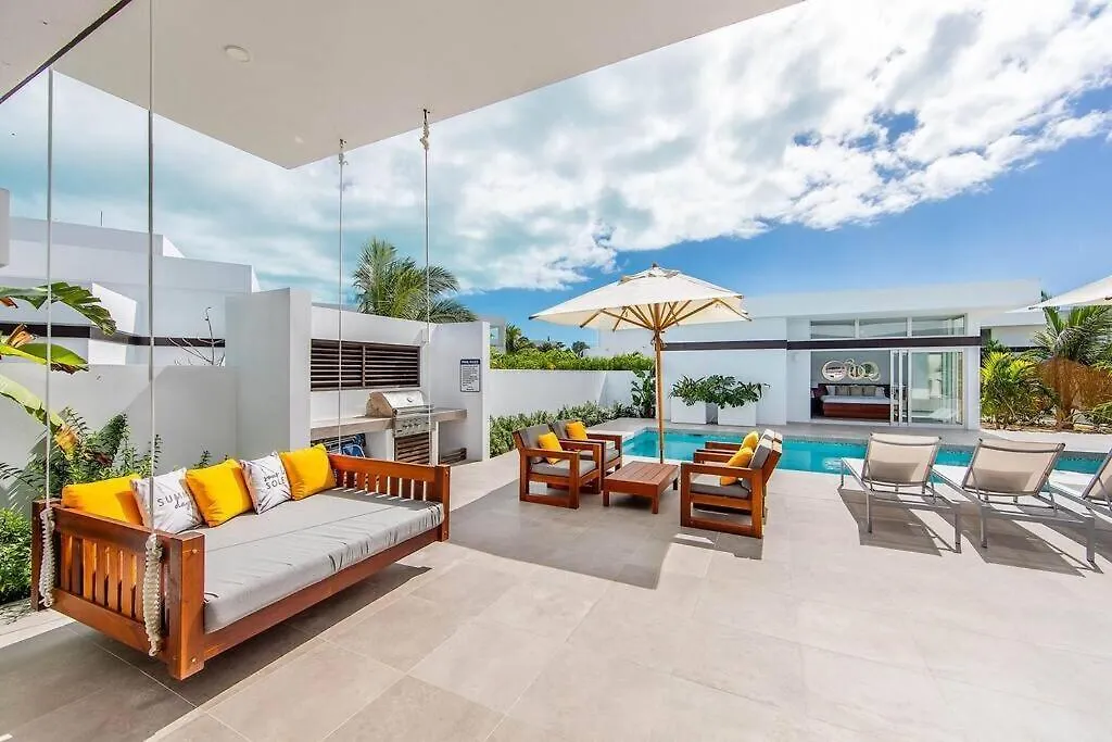 Beachside 4 Bedroom Villa With Pool And Resort Amenities - White Villas - V9 Long Bay Turks a Caicos